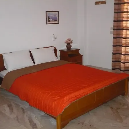 Kasteli Auberge de jeunesse *